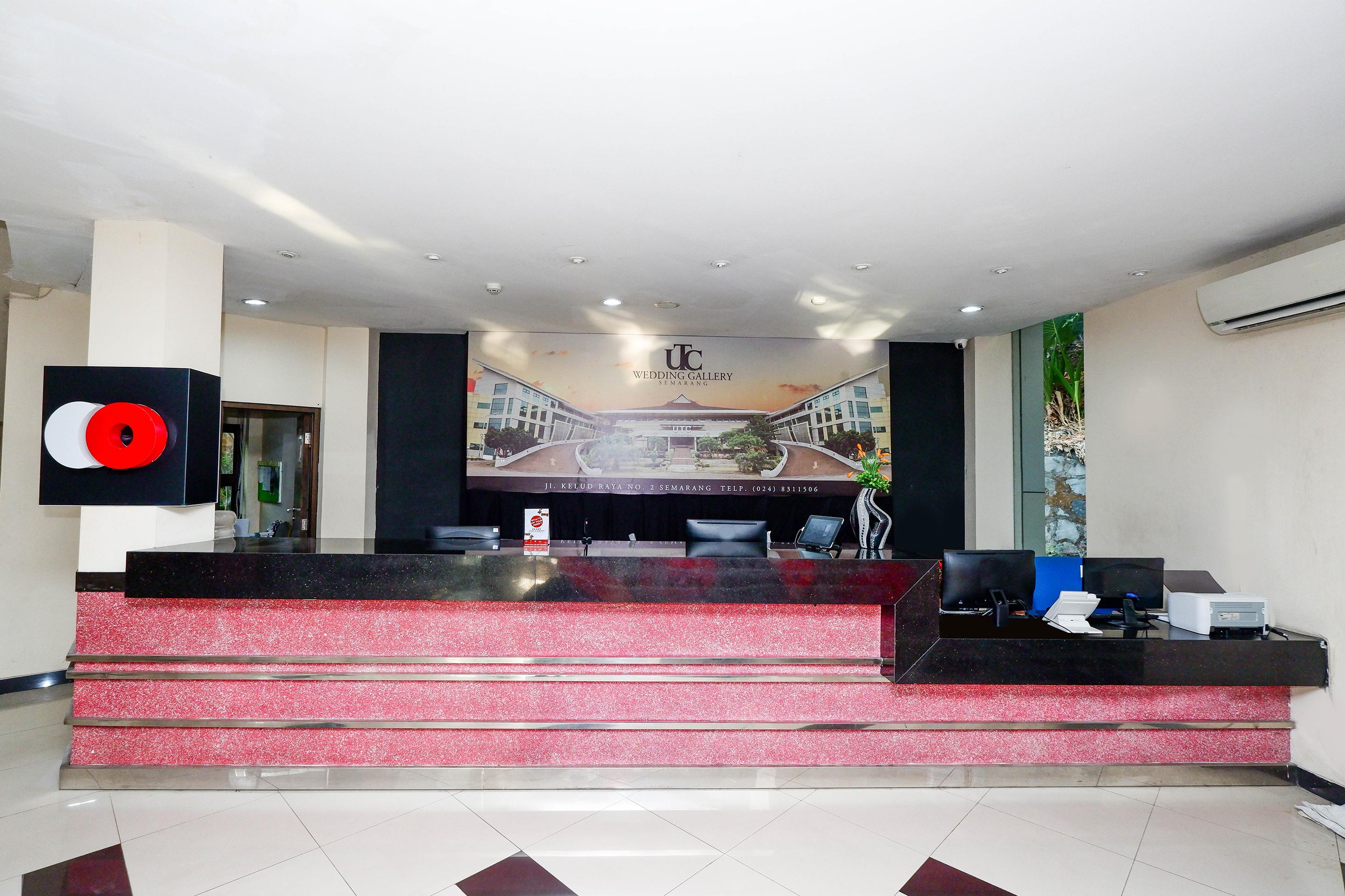 Capital O 1571 Utc Hotel Semarang Exterior photo